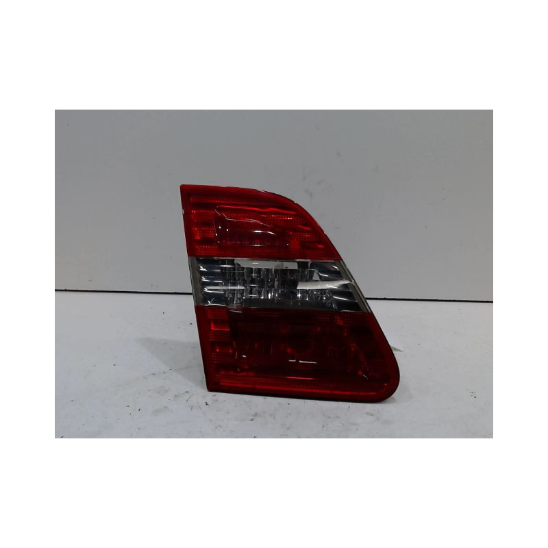 FEU ARRIERE INTERIEUR GAUCHE MERCEDES CLASSE B