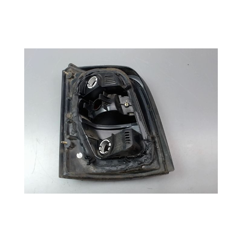 FEU ARRIERE DROIT NISSAN MICRA II Phase 1 1992-1996