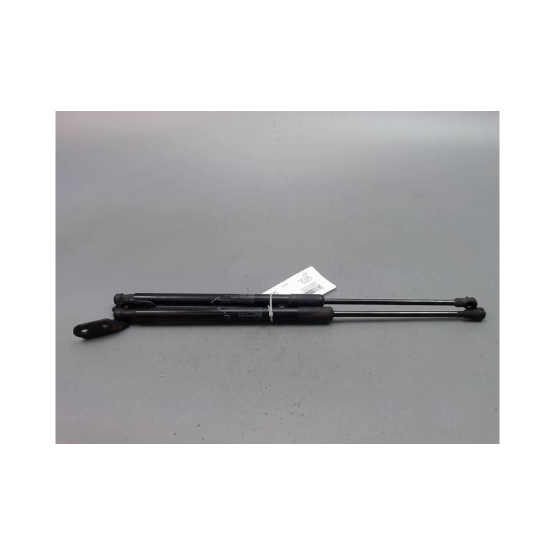 VERIN GAUCHE HAYON TOYOTA VERSO 2010-
