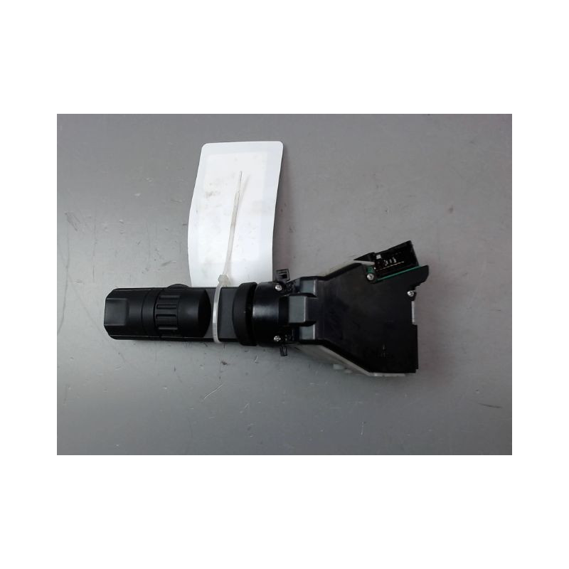 COMMANDE ESSUIE GLACE NISSAN NAVARA DOUBLE CABINE
