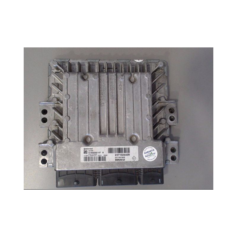 CALCULATEUR MOTEUR DACIA DUSTER 10-13
