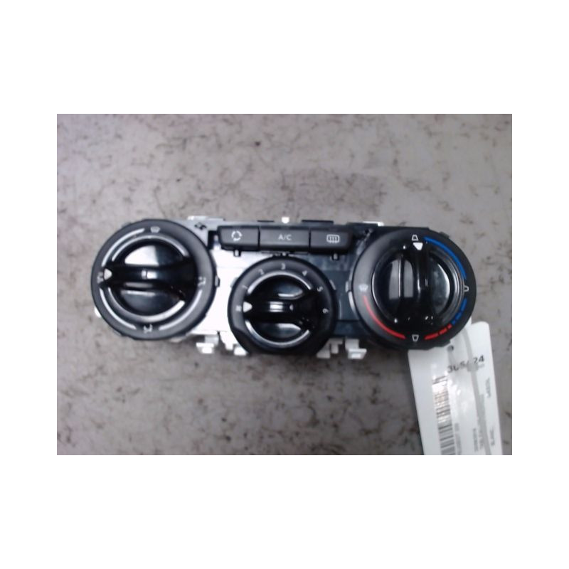 COMMANDE DE CHAUFFAGE PEUGEOT 208