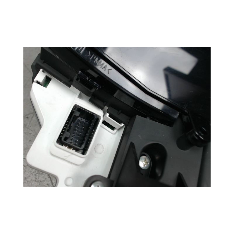 BLOC COMPTEURS TOYOTA YARIS