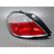 FEU ARRIERE GAUCHE  OPEL ASTRA 2004-