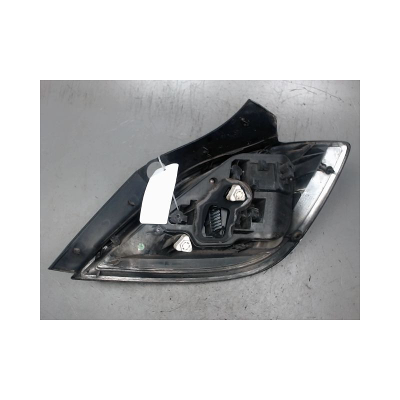 FEU ARRIERE GAUCHE  OPEL ASTRA 2004-
