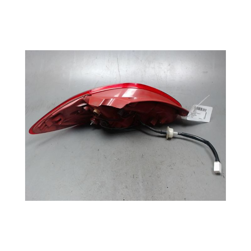 FEU ARRIERE DROIT MAZDA MAZDA 2