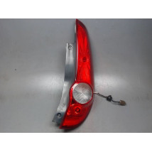 FEU ARRIERE DROIT OPEL AGILA