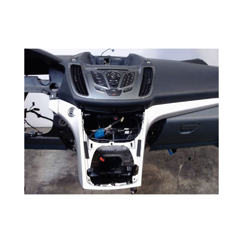 PLANCHE DE BORD  FORD C-MAX