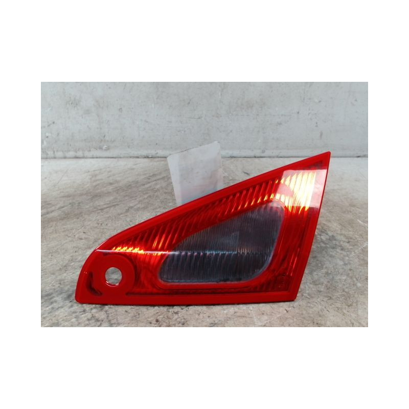 FEU ARRIERE INTERIEUR DROIT MITSUBISHI COLT CZ 2005-