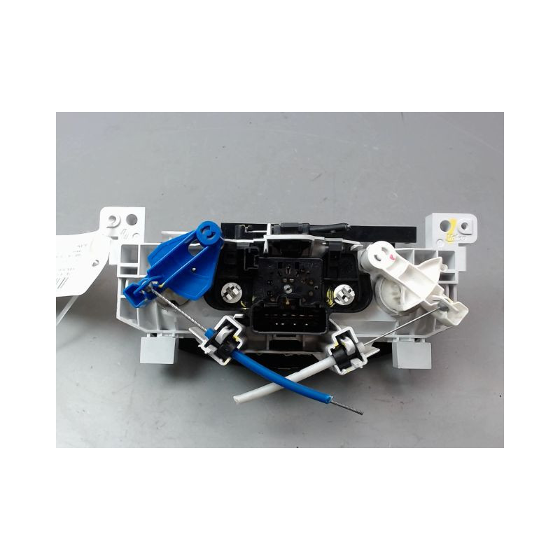 COMMANDE DE CHAUFFAGE DACIA SANDERO I 2008-2012