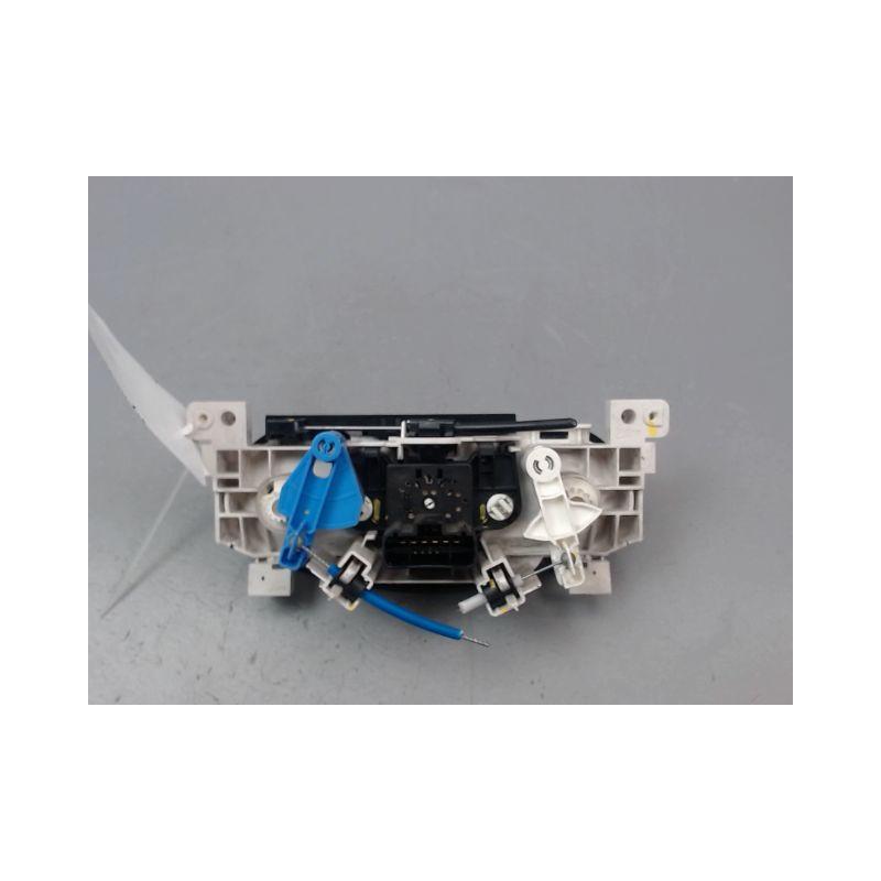 COMMANDE DE CHAUFFAGE DACIA SANDERO I 2008-2012