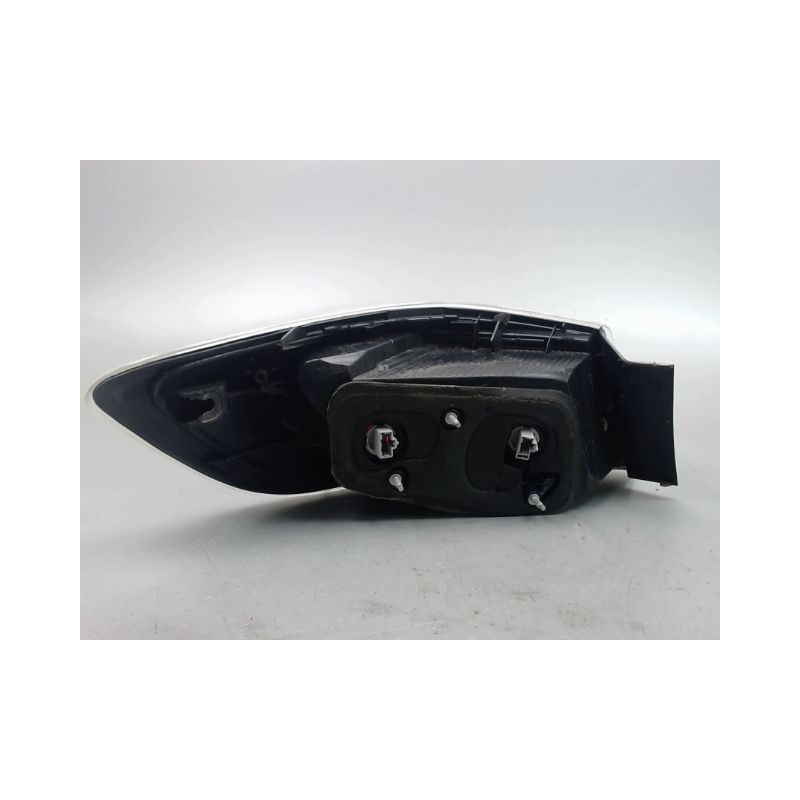 FEU ARRIERE DROIT MAZDA 3 BERL. I PHASE 1 2003-2006