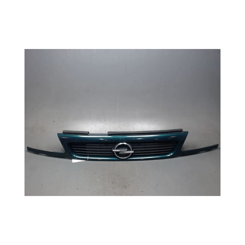 CALANDRE OPEL ASTRA 94-98