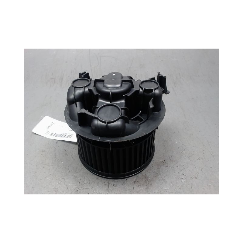 MOTEUR VENTILATEUR CHAUFFAGE NISSAN MICRA