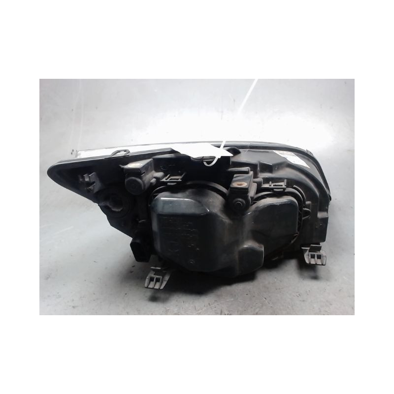 PHARE GAUCHE FORD FOCUS BREAK 2005-