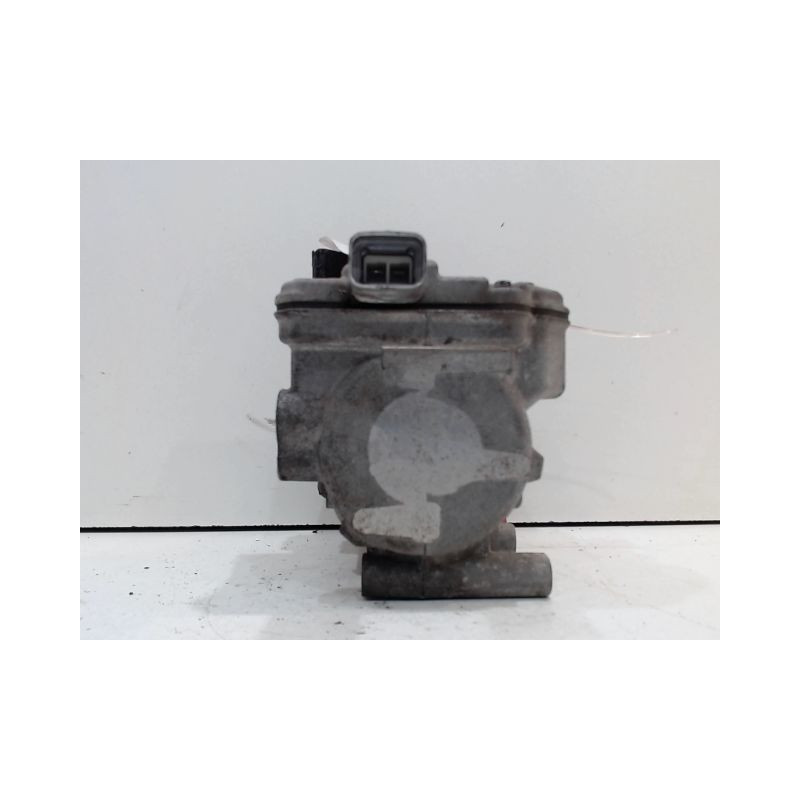 COMPRESSEUR AIR CONDITIONNE TOYOTA YARIS