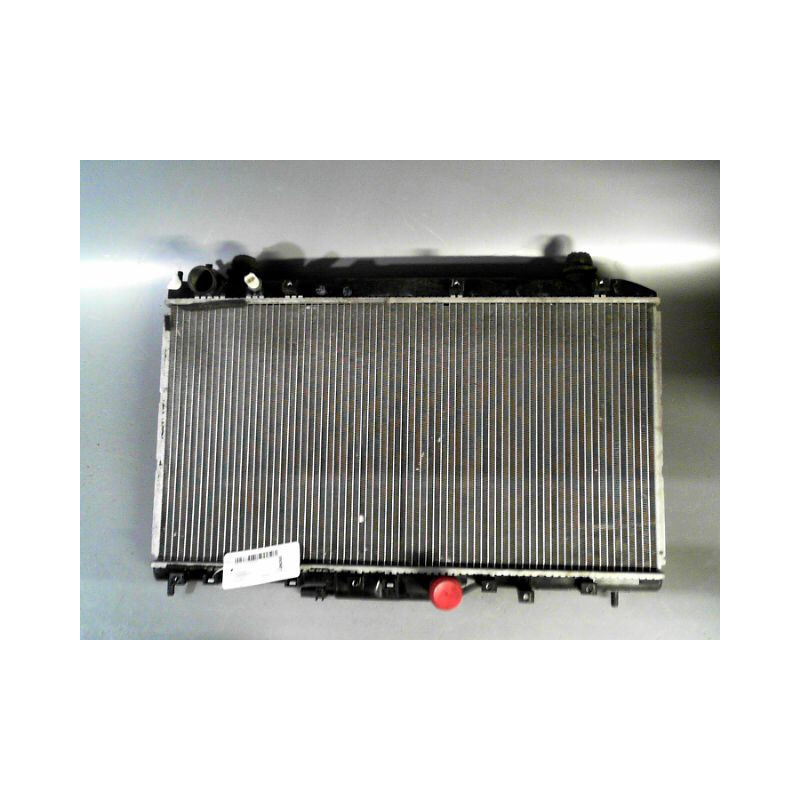 RADIATEUR TOYOTA AVENSIS