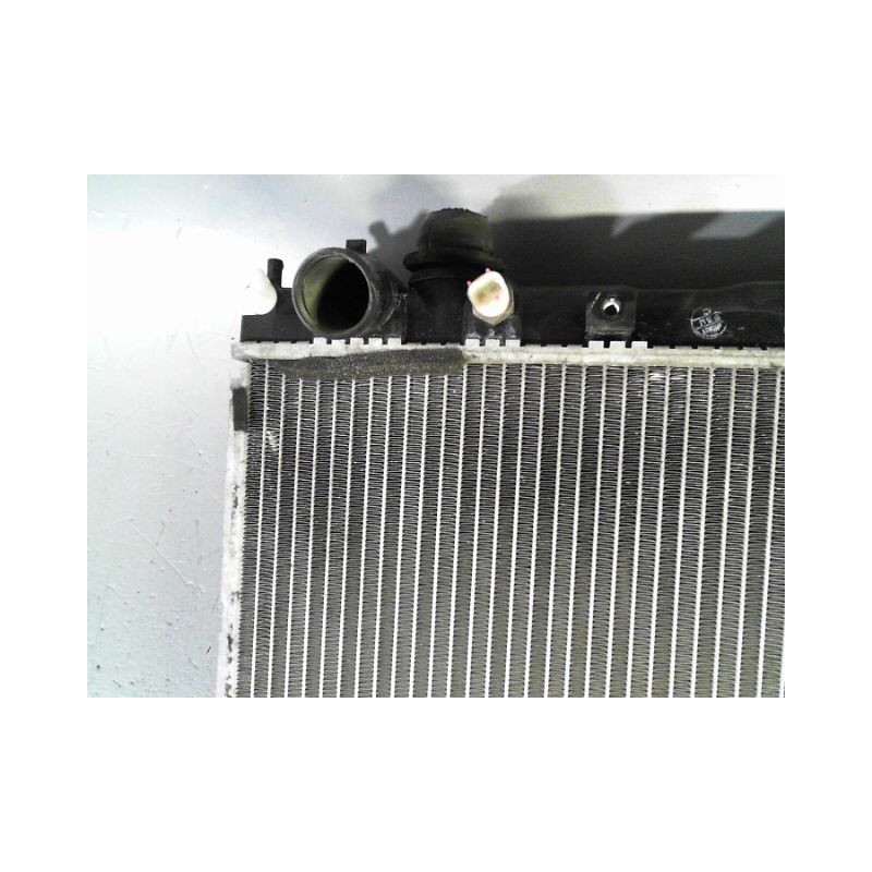 RADIATEUR TOYOTA AVENSIS