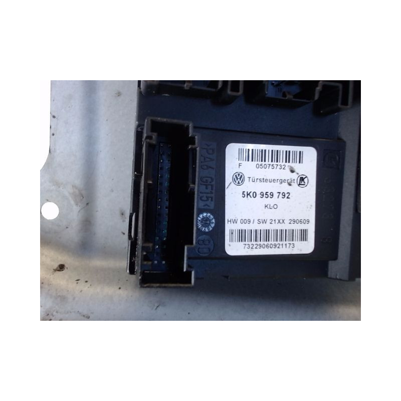 MECANISME+MOTEUR LEVE-GLACE AVANT DROIT VOLKSWAGEN CADDY