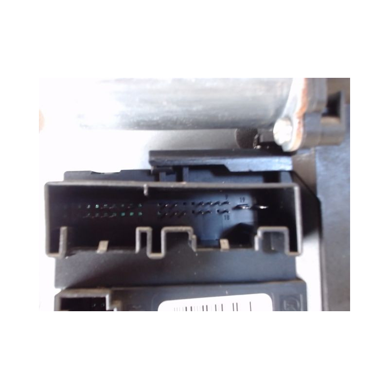 MECANISME+MOTEUR LEVE-GLACE AVANT DROIT VOLKSWAGEN CADDY