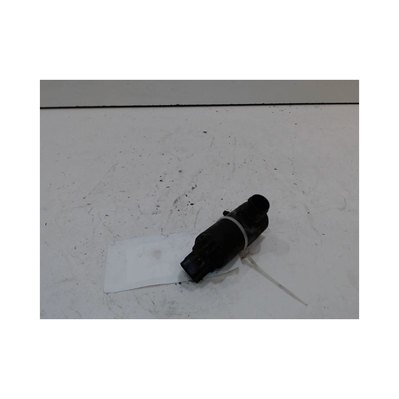 POMPE LAVE-GLACE AVANT HYUNDAI H-1