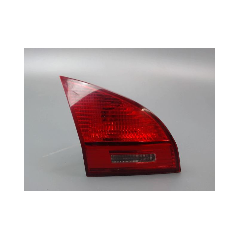 FEU ARRIERE INTERIEUR GAUCHE KIA VENGA 09-