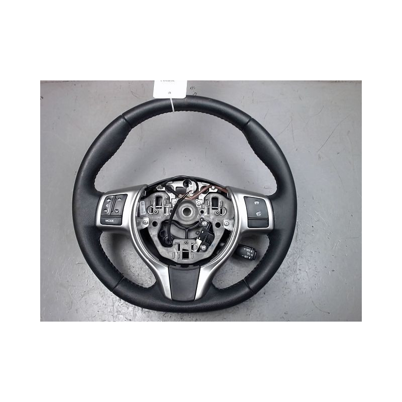 VOLANT DE DIRECTION TOYOTA YARIS