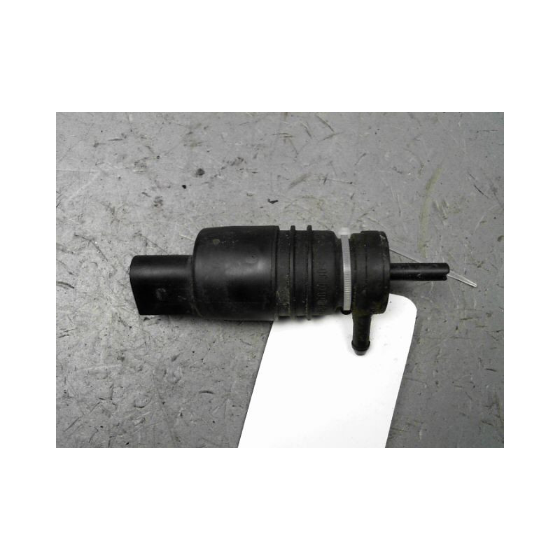 POMPE LAVE-GLACE AVANT VOLKSWAGEN NEWBEETLE
