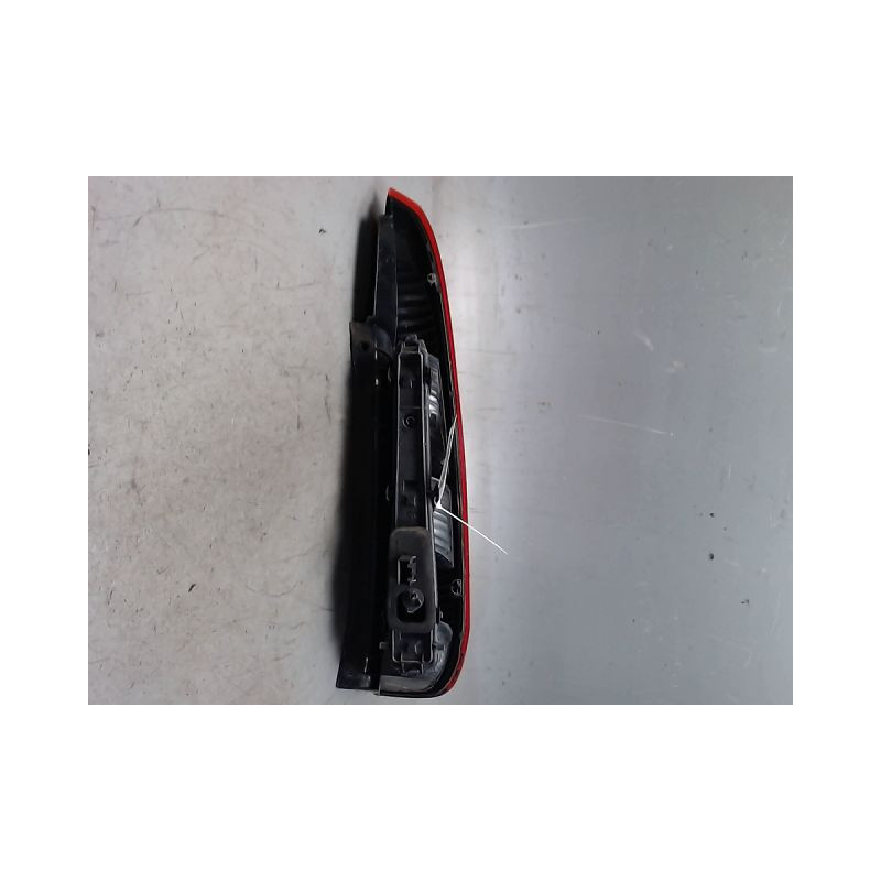 FEU ARRIERE GAUCHE  FORD FIESTA 02 -05