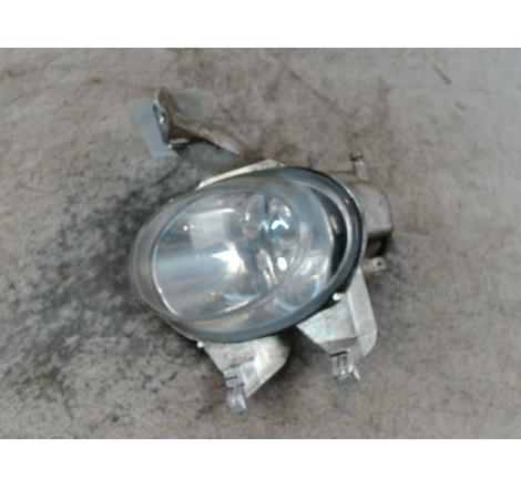 PHARE ANTIBROUILLARD AVD