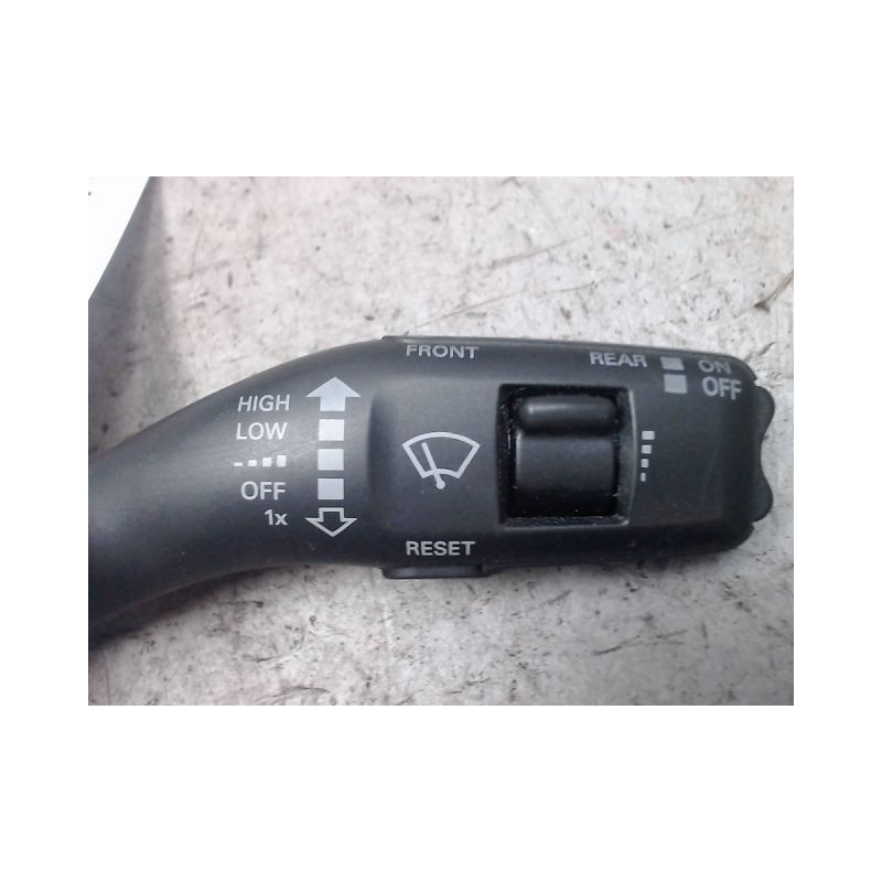 COMMANDE ESSUIE GLACE AUDI A3 SPORTBACK