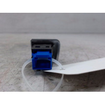 BOUTON DE WARNING PEUGEOT 208