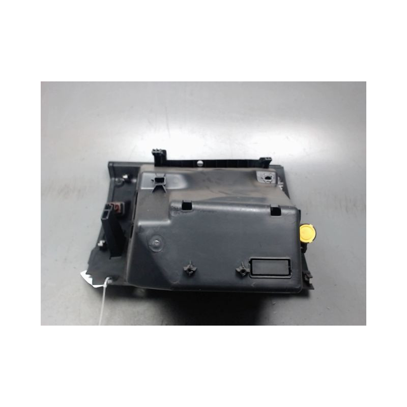 BOITE A GANTS PEUGEOT 2008