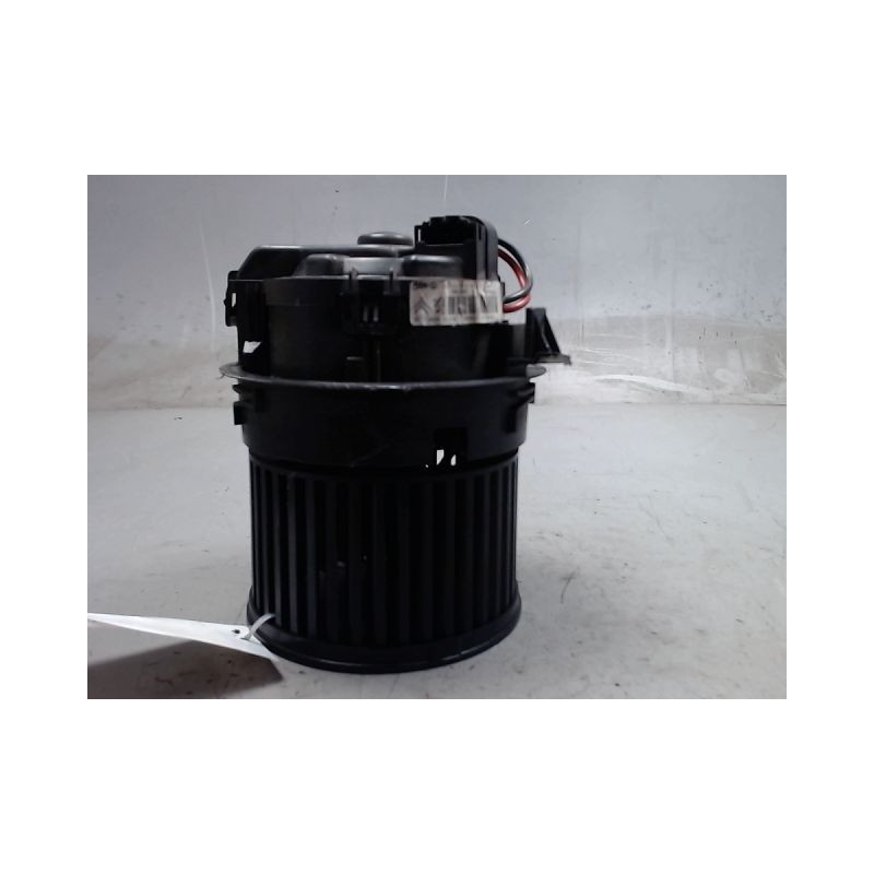 MOTEUR VENTILATEUR CHAUFFAGE PEUGEOT 208