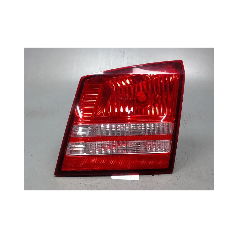 FEU ARRIERE INTERIEUR DROIT DODGE JOURNEY