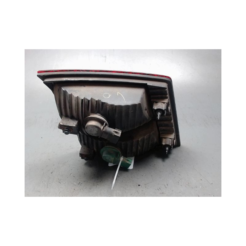FEU ARRIERE INTERIEUR DROIT DODGE JOURNEY