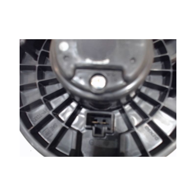 MOTEUR VENTILATEUR CHAUFFAGE TOYOTA YARIS
