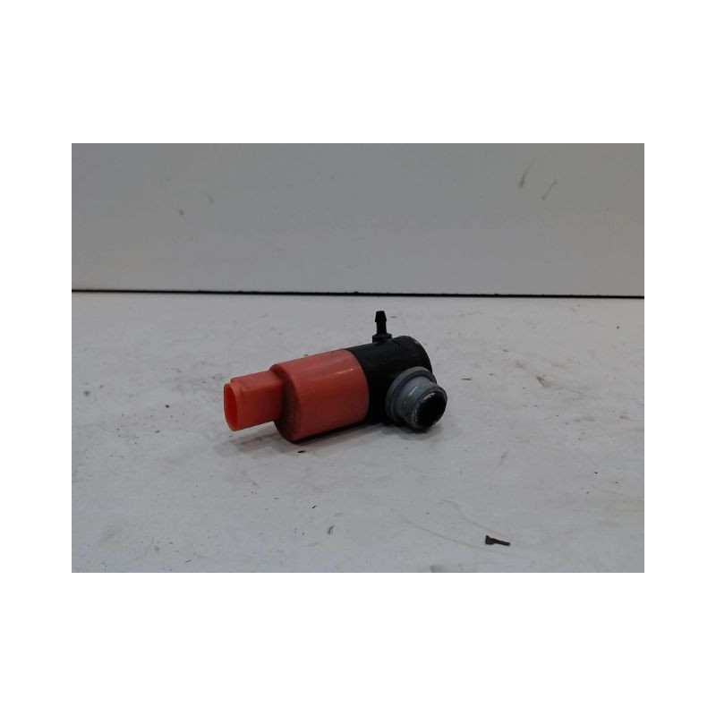 POMPE LAVE-GLACE ARRIERE TOYOTA YARIS