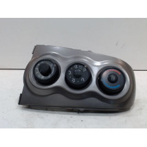 COMMANDE DE CHAUFFAGE TOYOTA YARIS