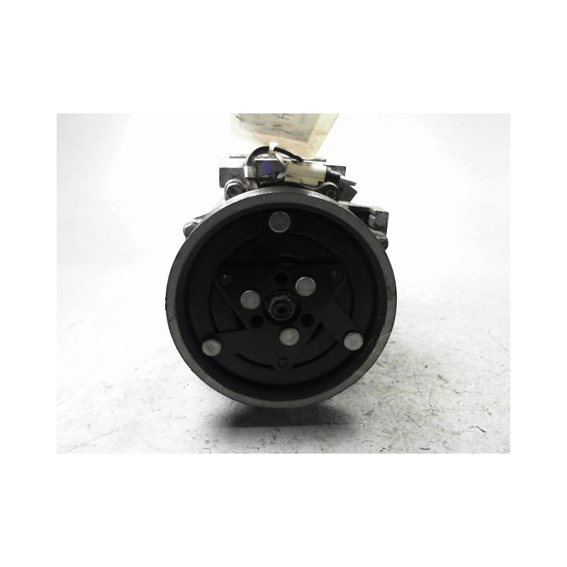 COMPRESSEUR AIR CONDITIONNE DACIA SANDERO