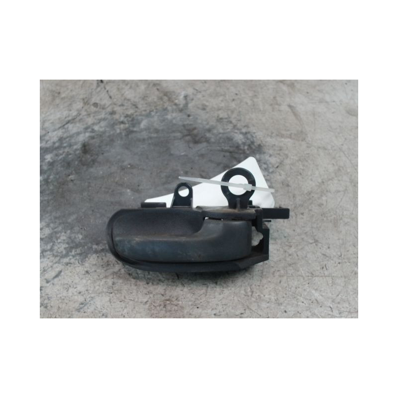 POIGNEE INTERIEURE PORTE AVANT DROIT TOYOTA YARIS -2003