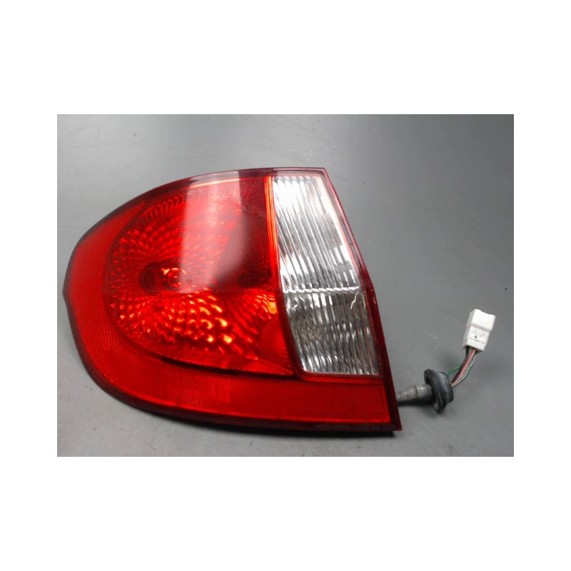 FEU ARRIERE GAUCHE  HYUNDAI GETZ