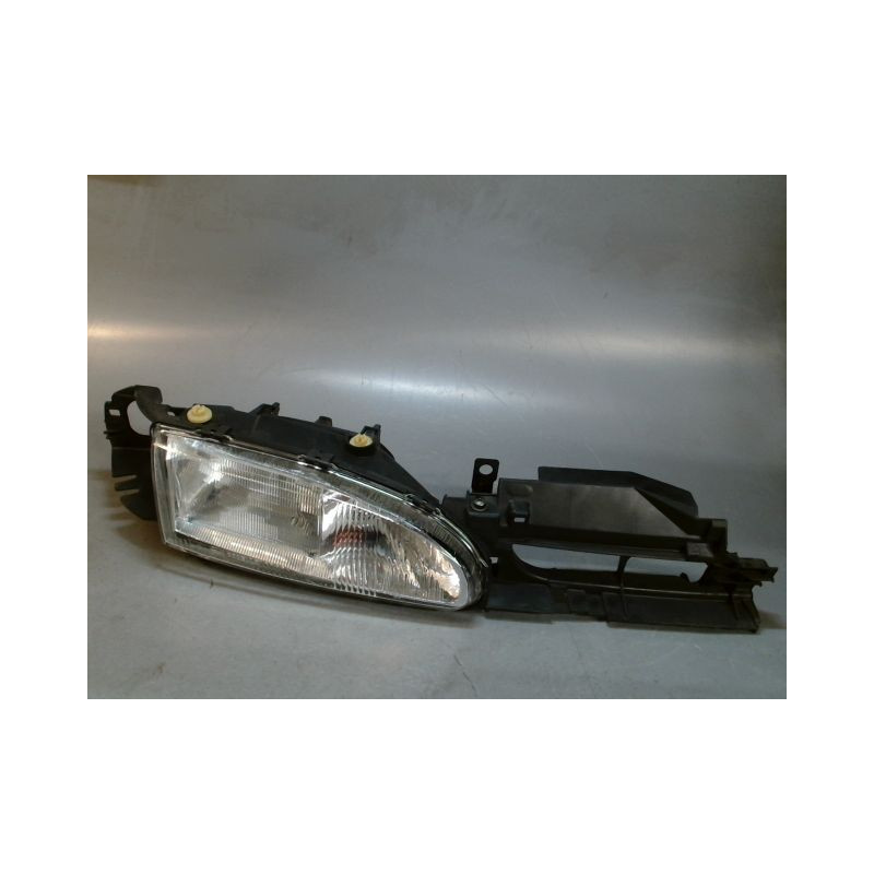 PHARE DROIT FORD MONDEO
