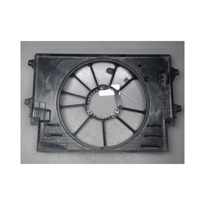 SUPPORT DE VENTILATEUR HYUNDAI KONA