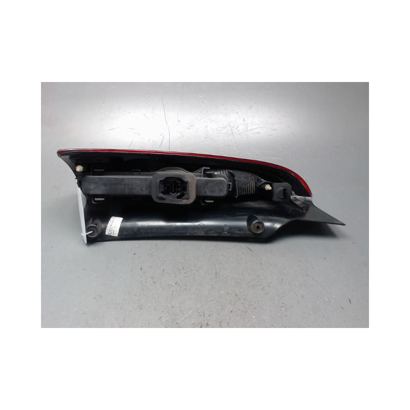 FEU ARRIERE DROIT RENAULT ESPACE 2002-