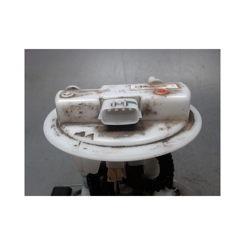 POMPE CARBURANT IMMERGEE RENAULT CLIO IV 2012-