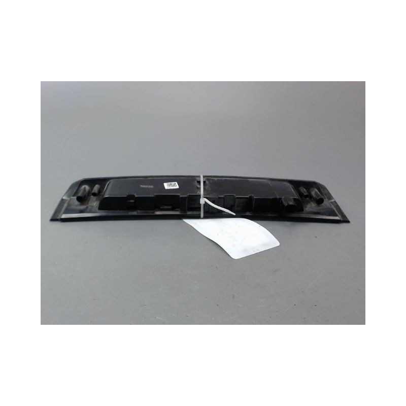 FEUX STOP SUPPLEMENTAIRE OPEL ASTRA 2004-