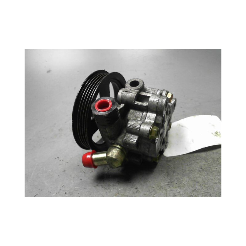 POMPE DIRECTION ASSISTEE TOYOTA AVENSIS
