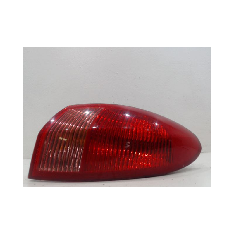 FEU ARRIERE DROIT ALFA ROMEO 147