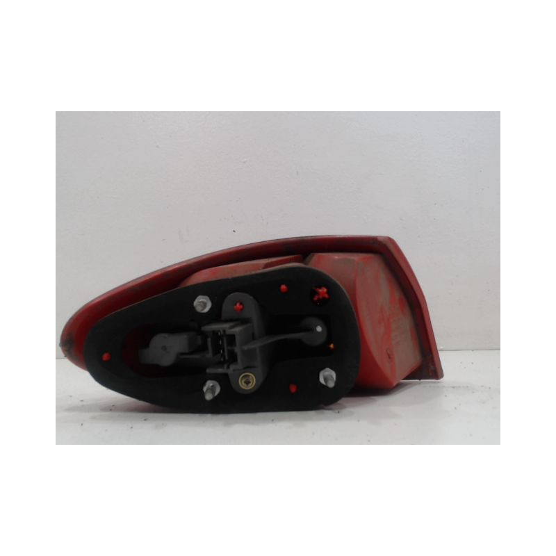 FEU ARRIERE DROIT ALFA ROMEO 147